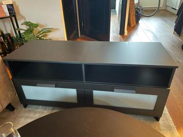 IKEA tv kast zwart met 2 lades beschikbaar voor biedingen