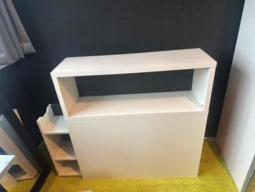 IKEA kastenblok voor bij bed (met rode accenten) beschikbaar voor biedingen