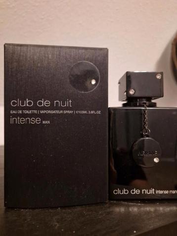 Club de nuit intense man beschikbaar voor biedingen