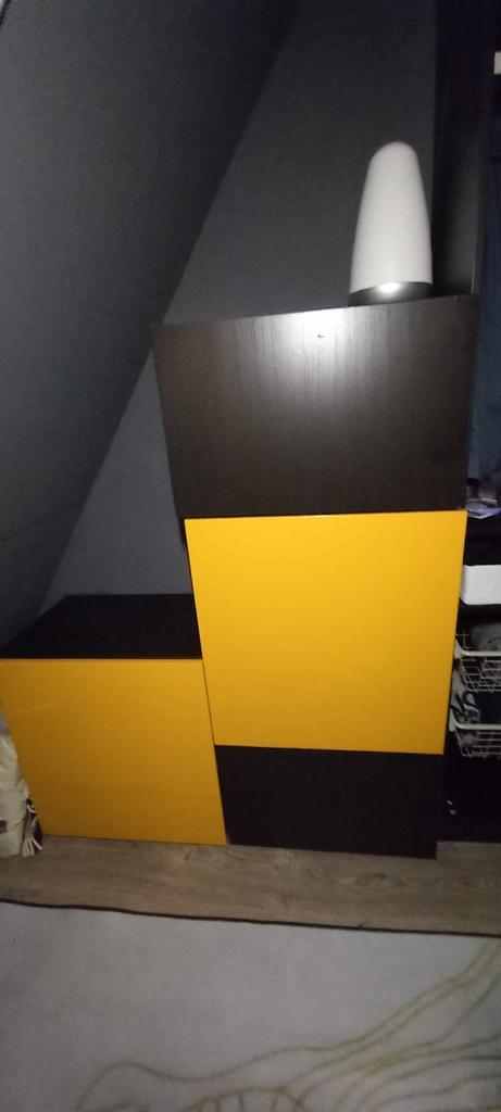 4 IKEA Besta kasten - okergeel & zwartbruin, Huis en Inrichting, Kasten | Kledingkasten, Gebruikt, 100 tot 150 cm, 50 tot 100 cm