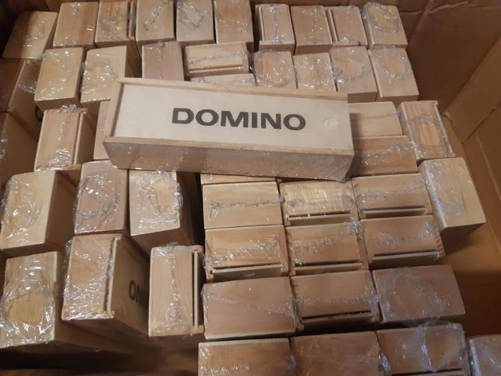 60 houten schuifdoosjes om zelf te decoreren, met domino, Hobby en Vrije tijd, Knutselen, Zo goed als nieuw, Materiaal, Verzenden