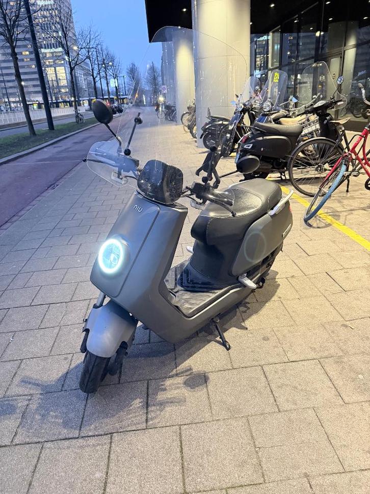 Niu NS1 Sport 2020 - elektrische scooter, Fietsen en Brommers, Snorfietsen en Snorscooters, Gebruikt, Overige merken, Elektrisch