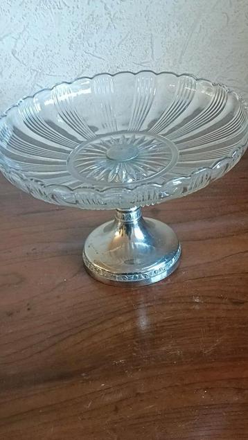 glazen schaal  beschikbaar voor biedingen