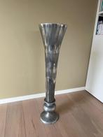 Decoratieve vloervaas van metaal, Ophalen, Overige materialen, Overige kleuren, Zo goed als nieuw