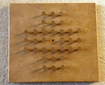 Solitaire vintage bordspel wrsch huisvlijt jaren '60 of '70? beschikbaar voor biedingen