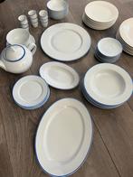 Servies wit met blauw, Ophalen