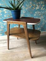 Retro vintage houten bijzettafel / plantentafel, Verzamelen, Retro, Huis en Inrichting, Ophalen