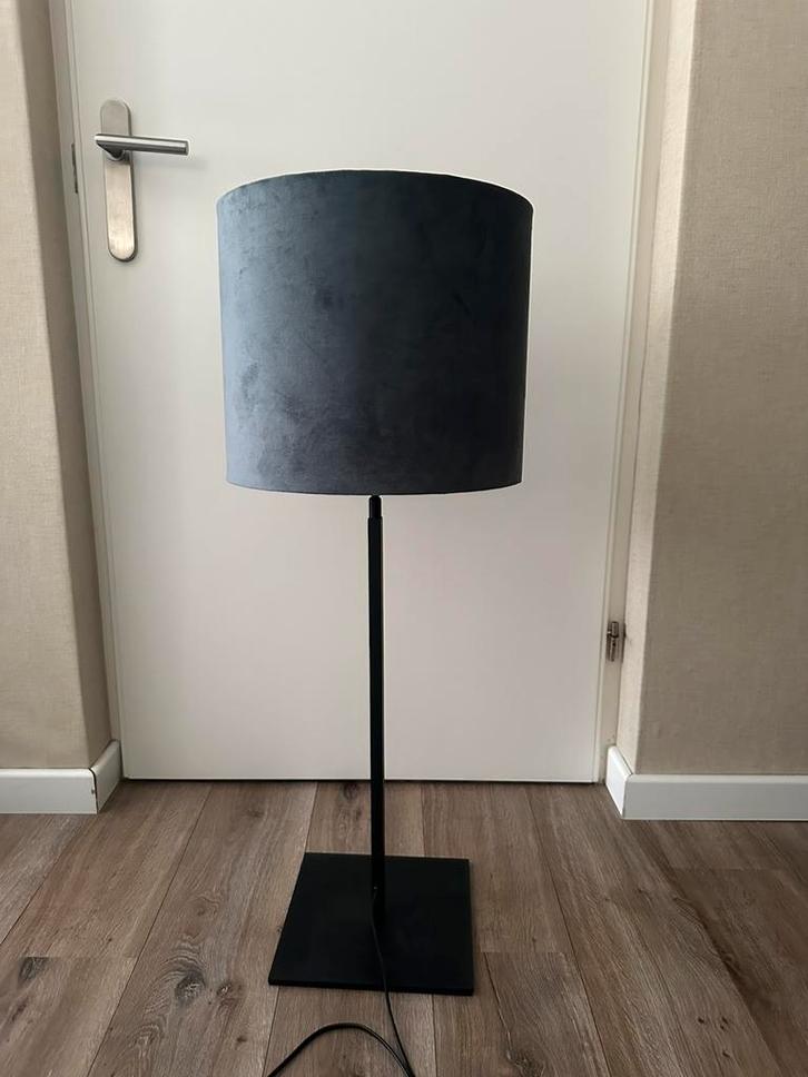 Staande lamp, Huis en Inrichting, Lampen | Vloerlampen, Zo goed als nieuw, Minder dan 100 cm, Ophalen