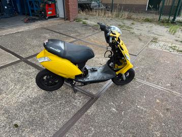 Zip 2 Takt 70cc Project Scooter beschikbaar voor biedingen