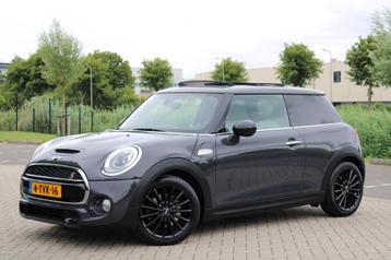 Mini Mini 2.0 Cooper S l Airco l Pano l HUD l Leder beschikbaar voor biedingen