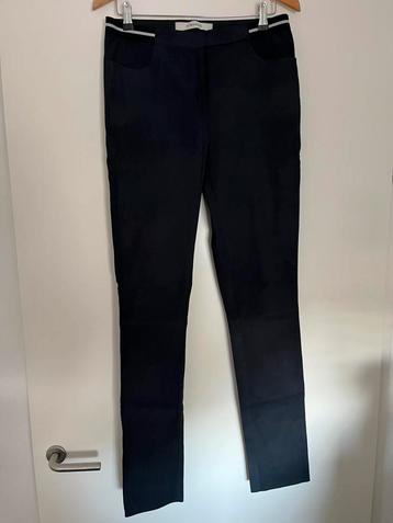 Humanoid leren broek XL beschikbaar voor biedingen