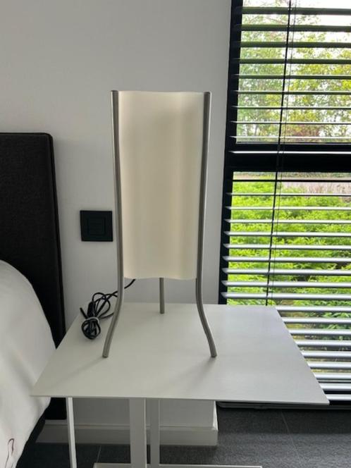 Foscarini Totem tavolo, Huis en Inrichting, Lampen | Tafellampen, Zo goed als nieuw, Minder dan 50 cm, Kunststof, Metaal, Ophalen of Verzenden