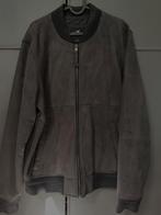 Hollister Faux Suede Bomberjack - Maat L, Ophalen, Maat 52/54 (L), Zo goed als nieuw, Grijs