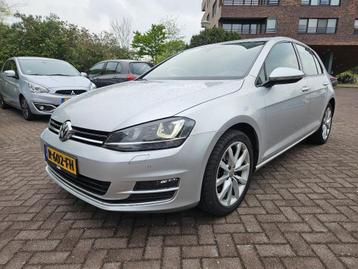 Volkswagen Golf 1.4 TSI 90KW DSG 2013 Grijs beschikbaar voor biedingen