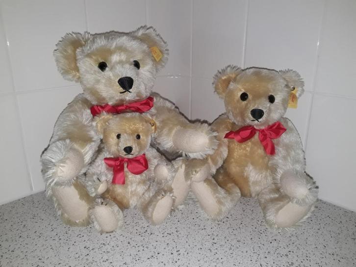 Steiff Classic 1909 Teddy Beren en Antiek Speelgoed, Verzamelen, Beren en Cherished Teddies, Zo goed als nieuw, Stoffen beer, Overige merken