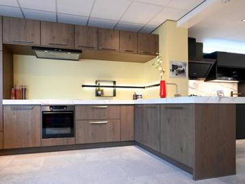 M-3 Complete showroomkeuken met luxe ATAG apparatuur   beschikbaar voor biedingen