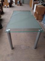 Glazen eettafel met metalen poten, Huis en Inrichting, Ophalen, Gebruikt, 50 tot 100 cm, Vijf personen of meer