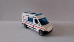 2011 Matchbox - Renault Master Ambulance, Hobby en Vrije tijd, Modelauto's | Overige schalen, Ophalen of Verzenden, Zo goed als nieuw