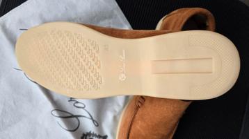 Loro Piana  summerwalk beschikbaar voor biedingen