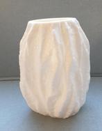 Mooie witte vaas, Minder dan 50 cm, Ophalen of Verzenden, Wit, Zo goed als nieuw