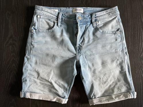 Jack en Jones korte broek maat S, Kleding | Heren, Broeken en Pantalons, Zo goed als nieuw, Maat 46 (S) of kleiner, Blauw, Ophalen of Verzenden