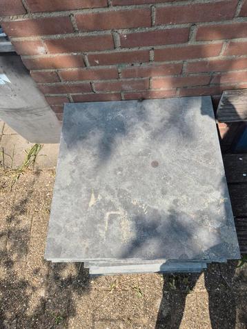 Hardstenen tegels 60x60 - 24 stuks beschikbaar voor biedingen