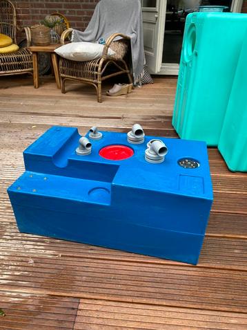 albin pump vuilwatertank 72L nooit gebruikt! Bootonderdelen beschikbaar voor biedingen