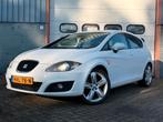 Seat Leon DSG XENON LEER STOELVERWARMING CRUISE PDC NAVI, Auto's, Seat, 15 km/l, 4 cilinders, Wit, Bedrijf