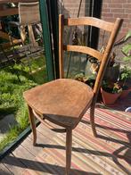 Houten stoel, Ophalen