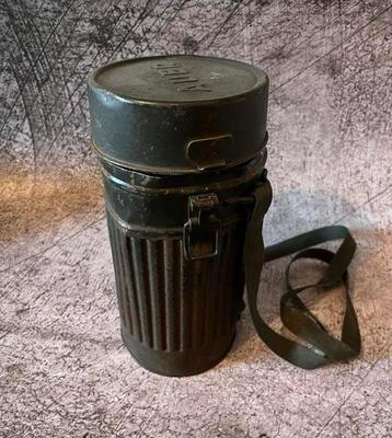 Duits gasmaskerbus ww2 beschikbaar voor biedingen