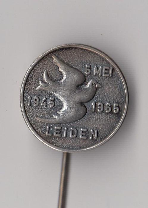 Leiden Bevrijdingsdag 1965 speldje duif, Verzamelen, Speldjes, Pins en Buttons, Gebruikt, Speldje of Pin, Overige onderwerpen
