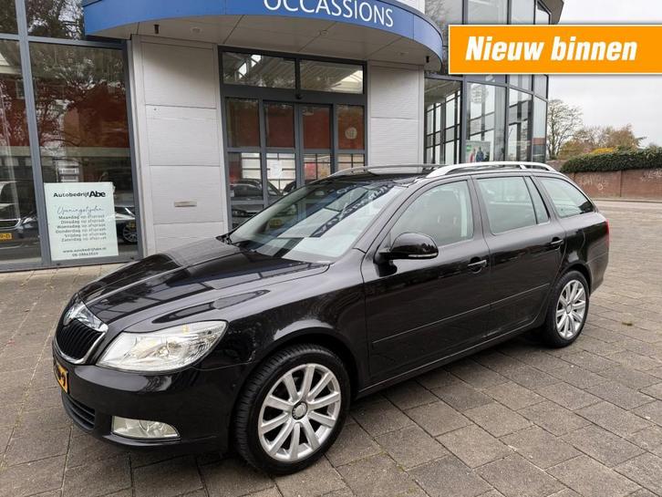 Skoda OCTAVIA 1.4 TSI ELEGANCE-17INCH LMV-ECC-PDC-MOOIE AUTO, Auto's, Skoda, Bedrijf, Octavia, ABS, Airbags, Airconditioning, Boordcomputer
