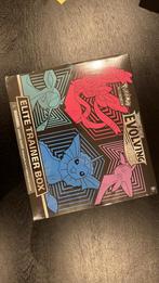 Evolving Skies Elite Trainer Box - Nieuw!, Hobby en Vrije tijd, Verzamelkaartspellen | Pokémon, Ophalen of Verzenden, Nieuw, Overige typen