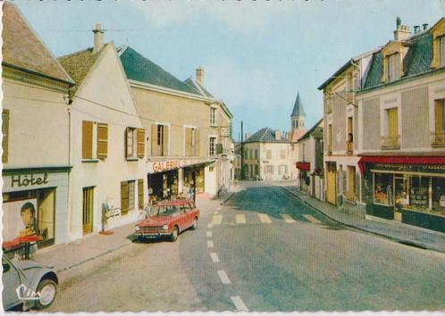 Frankrijk, Ballancourt met auto's, Simca 1300/1500 Break, Verzamelen, Ansichtkaarten | Buitenland, Gelopen, Frankrijk, 1960 tot 1980