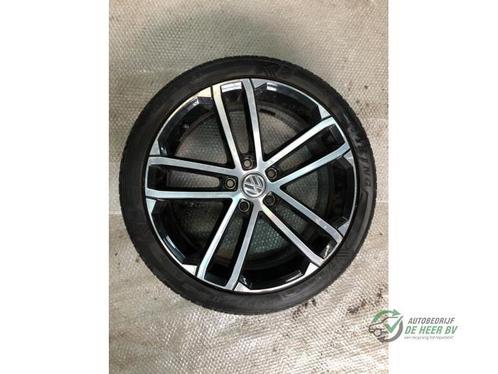 Velgen set + banden van een Volkswagen Golf, Auto-onderdelen, Banden en Velgen, Personenwagen, Gebruikt, 3 maanden garantie, Ophalen of Verzenden