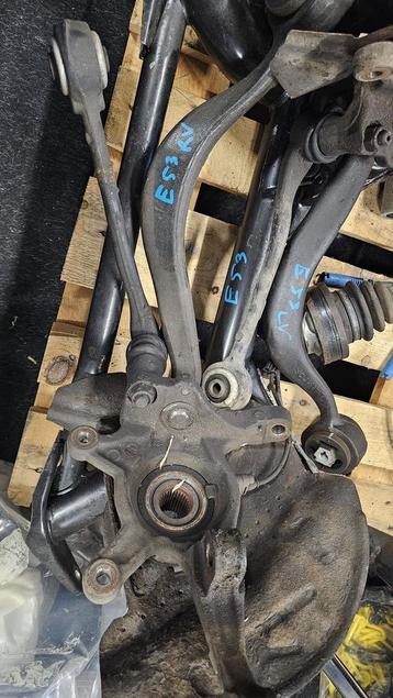 Fusee rechts met draagarmen BMW X5 serie E53 31216761576 676 beschikbaar voor biedingen