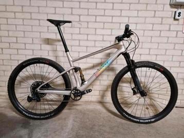 BMC Fourstroke 01 maat XL (bijna) helemaal nieuw! beschikbaar voor biedingen