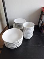 Ikea Fargrik servies (37 stuks), Ophalen, Keramiek, Zo goed als nieuw, Effen