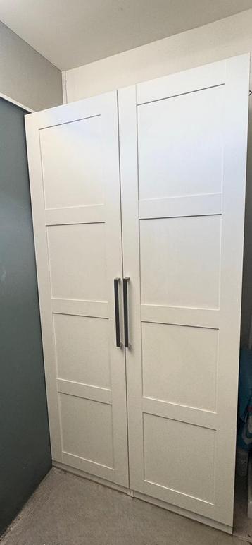 Ikea pax kast compleet twv 386 euro zgan
