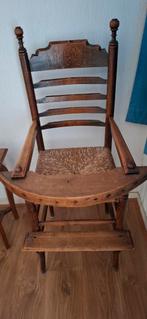 Antieke houten kinderstoel, Ophalen, Gebruikt, Meegroeistoel, Afneembaar eetblad