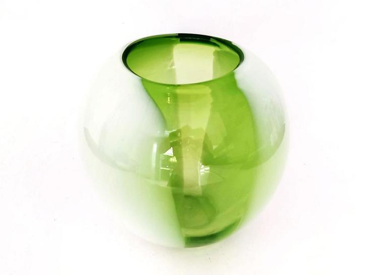 vaas wit groen gemarmerd glas, Huis en Inrichting, Woonaccessoires | Vazen, Gebruikt, Groen, Minder dan 50 cm, Glas, Verzenden