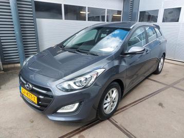 Hyundai I30 Wagon 1.6 CRDi AIRCO/ECC/NAVIGATIE /LMV beschikbaar voor biedingen