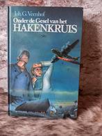 Onder de gesel van het hakenkruis  2e wereldoorlog, Boeken, Ophalen of Verzenden, Zo goed als nieuw