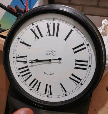 Union Station Wandklok 60 cm beschikbaar voor biedingen
