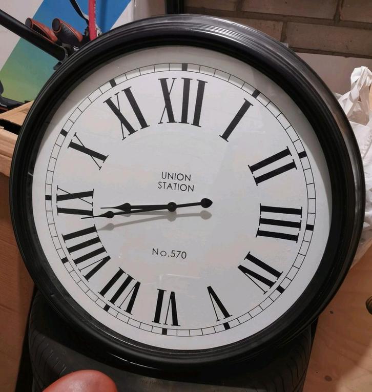 Union Station Wandklok 60 cm, Huis en Inrichting, Woonaccessoires | Klokken, Zo goed als nieuw, Wandklok, Ophalen