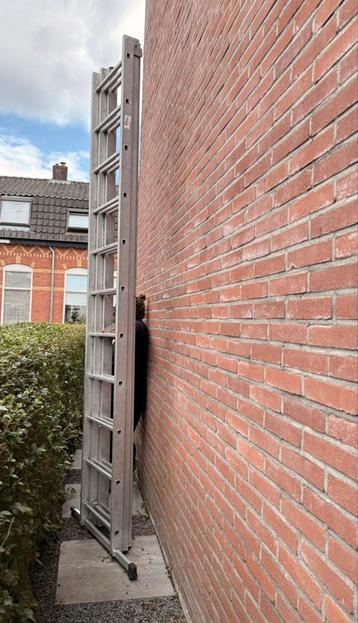 Ladder beschikbaar voor biedingen