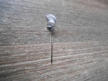 Genietroepen helm insigne Knil beschikbaar voor biedingen