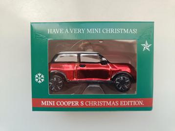 Mini Cooper S in Chili Red kerstbal  beschikbaar voor biedingen