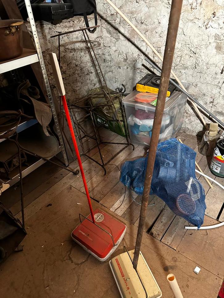 Vintage Handveegmachines - Leifheit & Stolzenberg, Tuin en Terras, Hand-tuingereedschap, Gebruikt, Bezem, Ophalen of Verzenden