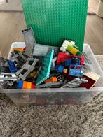 Bak met duplo inclusief 2 treinen(batterij), Ophalen, Gebruikt, Losse stenen, Duplo